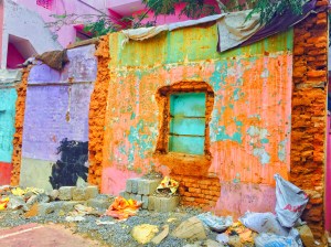 discovered this beauty while cutting through some back lanes the other day. bangalore, india. july 2015.