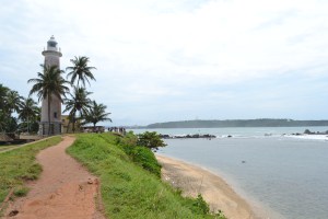walking to the lighthouse. galle, sri lanka. september 2015.